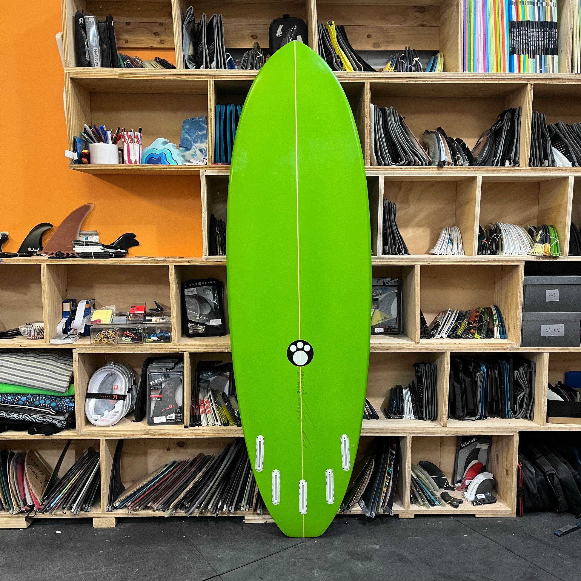 Maurice Cole RV Hybrid 6'6" secondhand surfboard bottom view