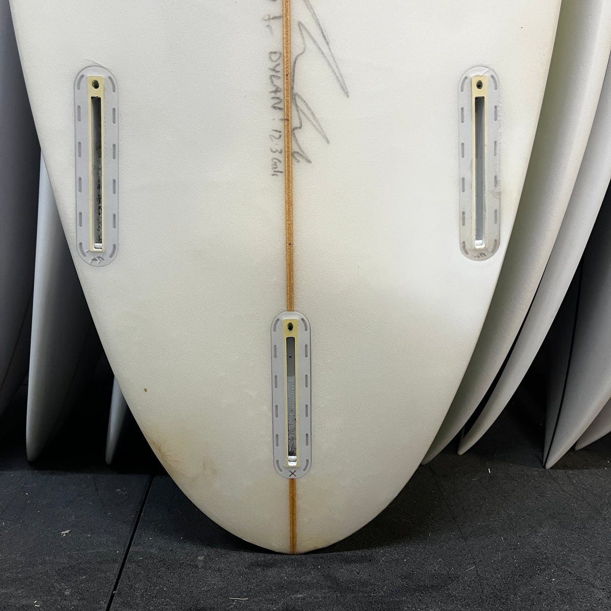 Maurice Cole RV Shorty 5'11" secondhand surfboards fin box close-up