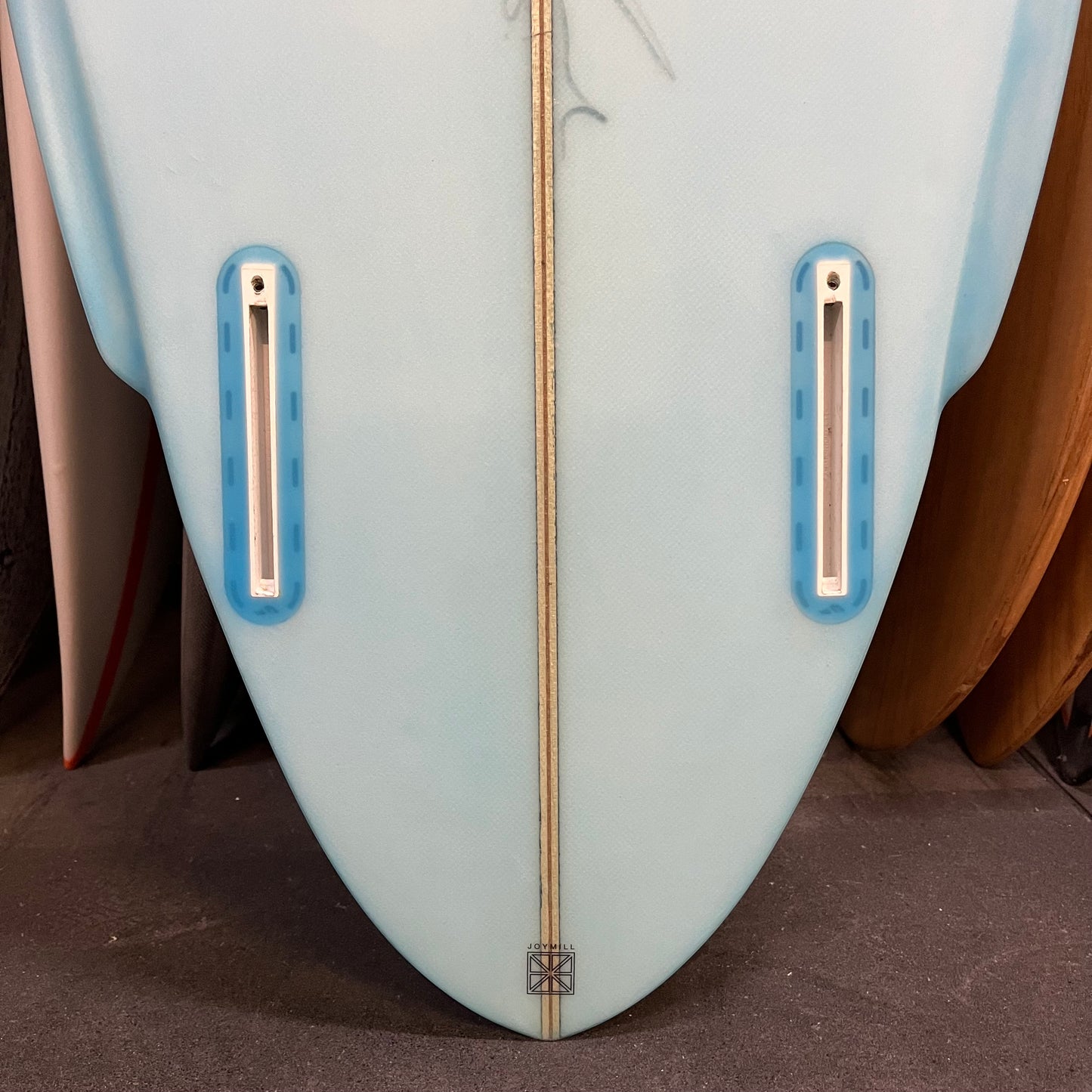 Maurice Cole RV Twin Pin 6'9" secondhand surfboard fin box close-up