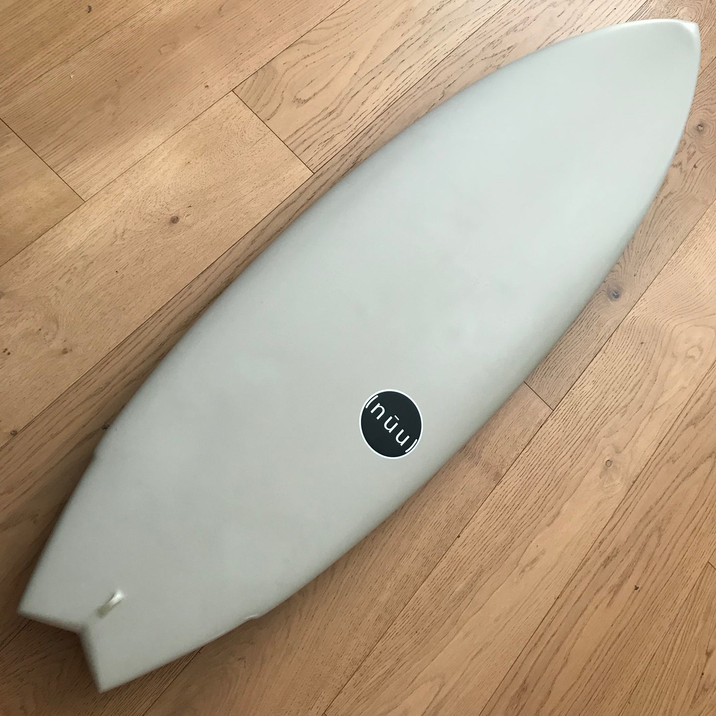 NUU Face Palm 5'10" secondhand surfboard top view