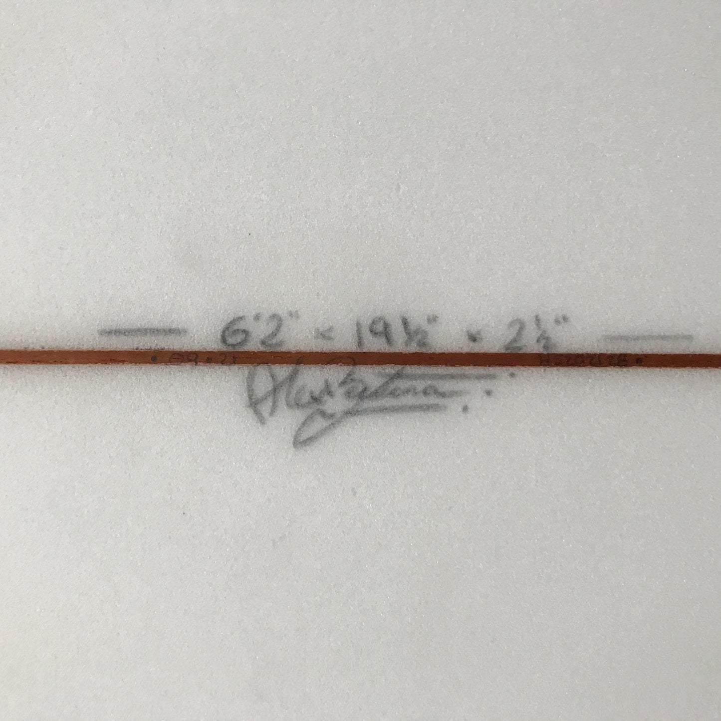 Oke Surfboards Twin Pin 6'2" secondhand surfboard dimensions close-up