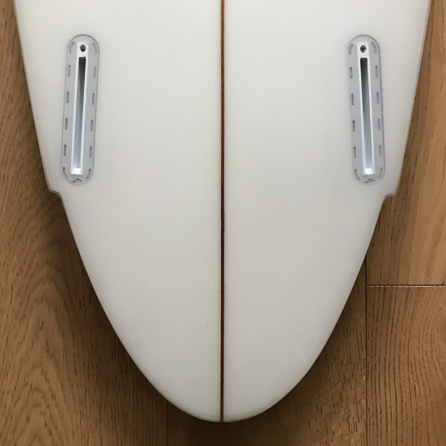 Oke Surfboards Twin Pin 6'2" secondhand surfboard fin box close-up