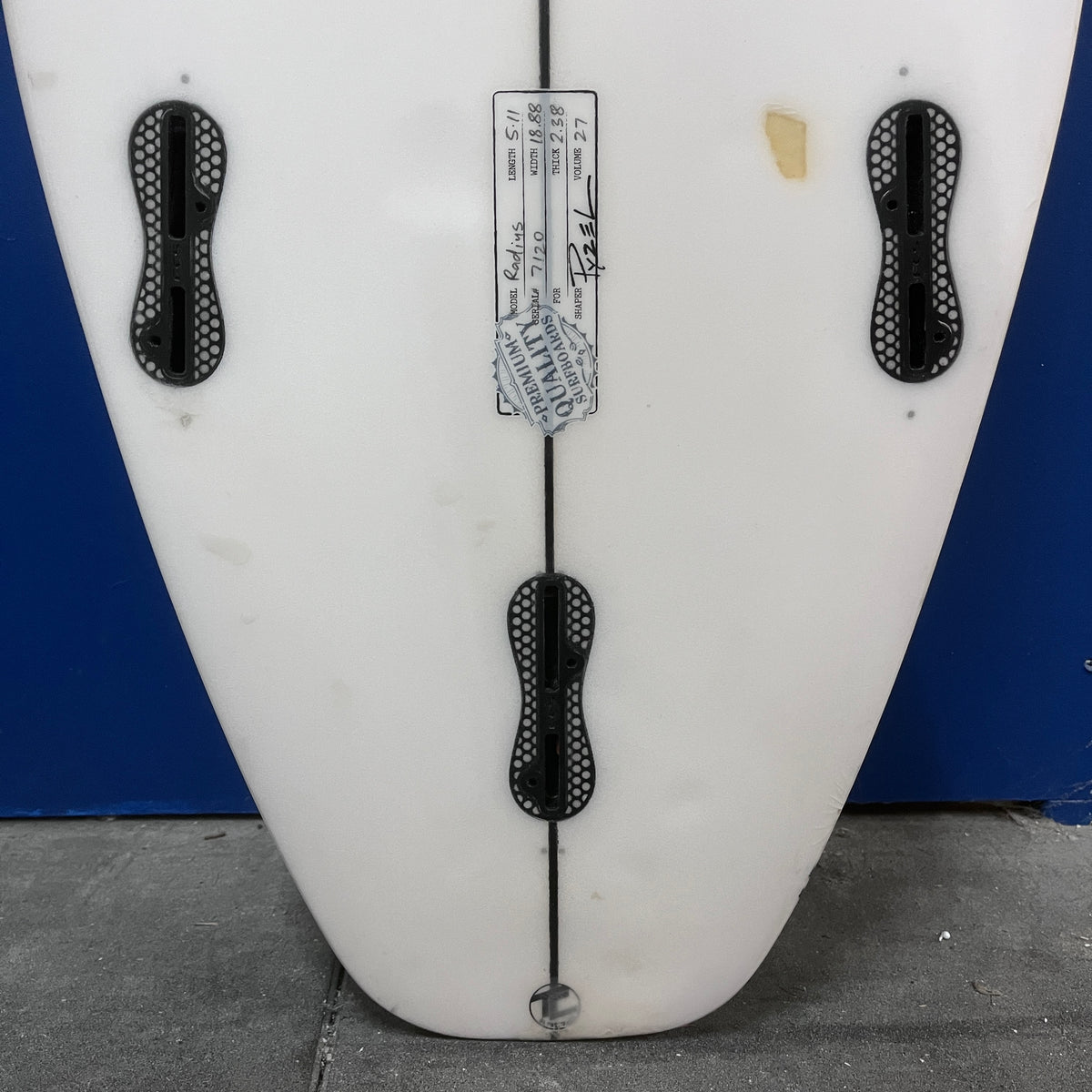 Pyzel Radius 5'11" secondhand surfboard fin box close-up