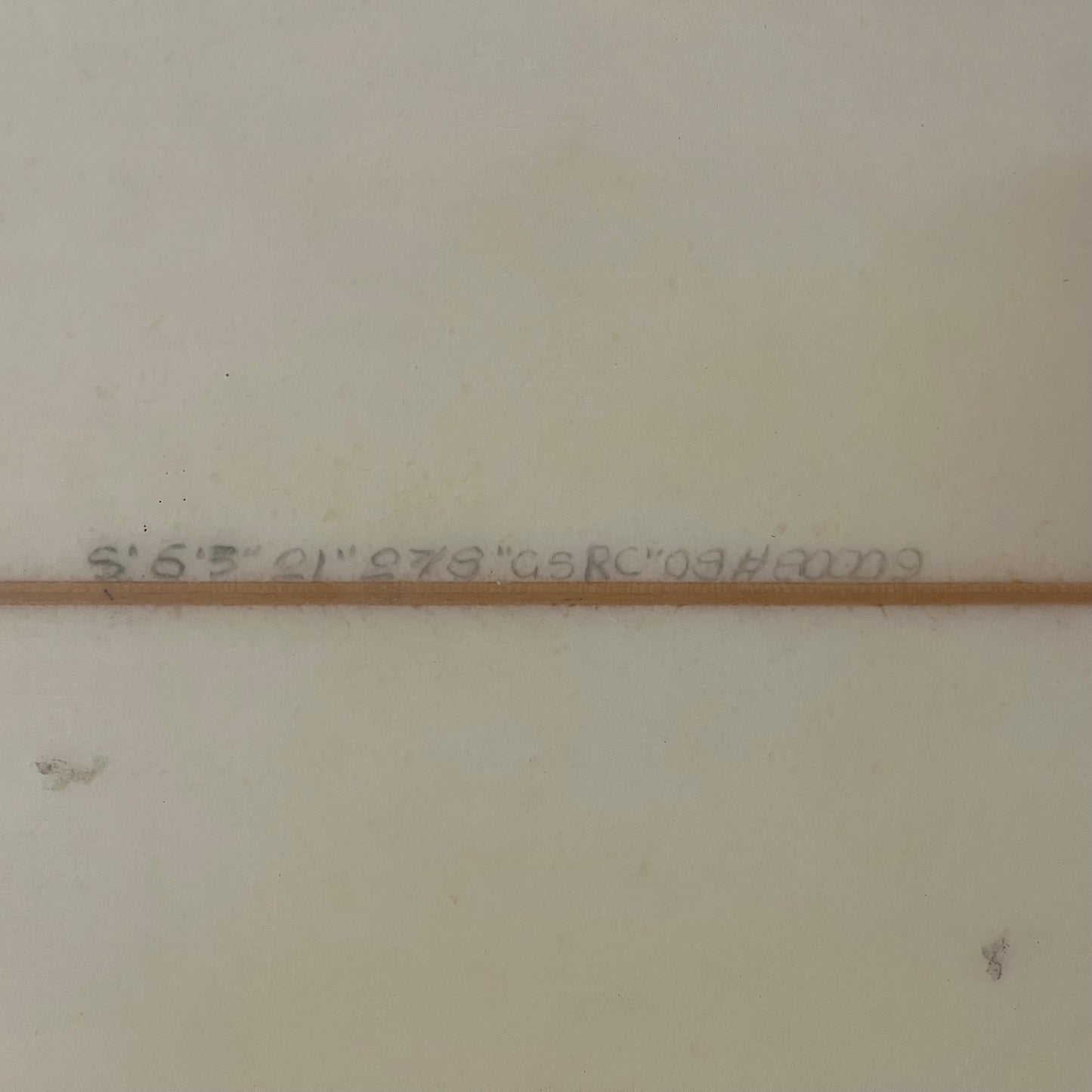 Rip Curl Maurice Cole thruster 6'5" secondhand surfboard dimension close-up