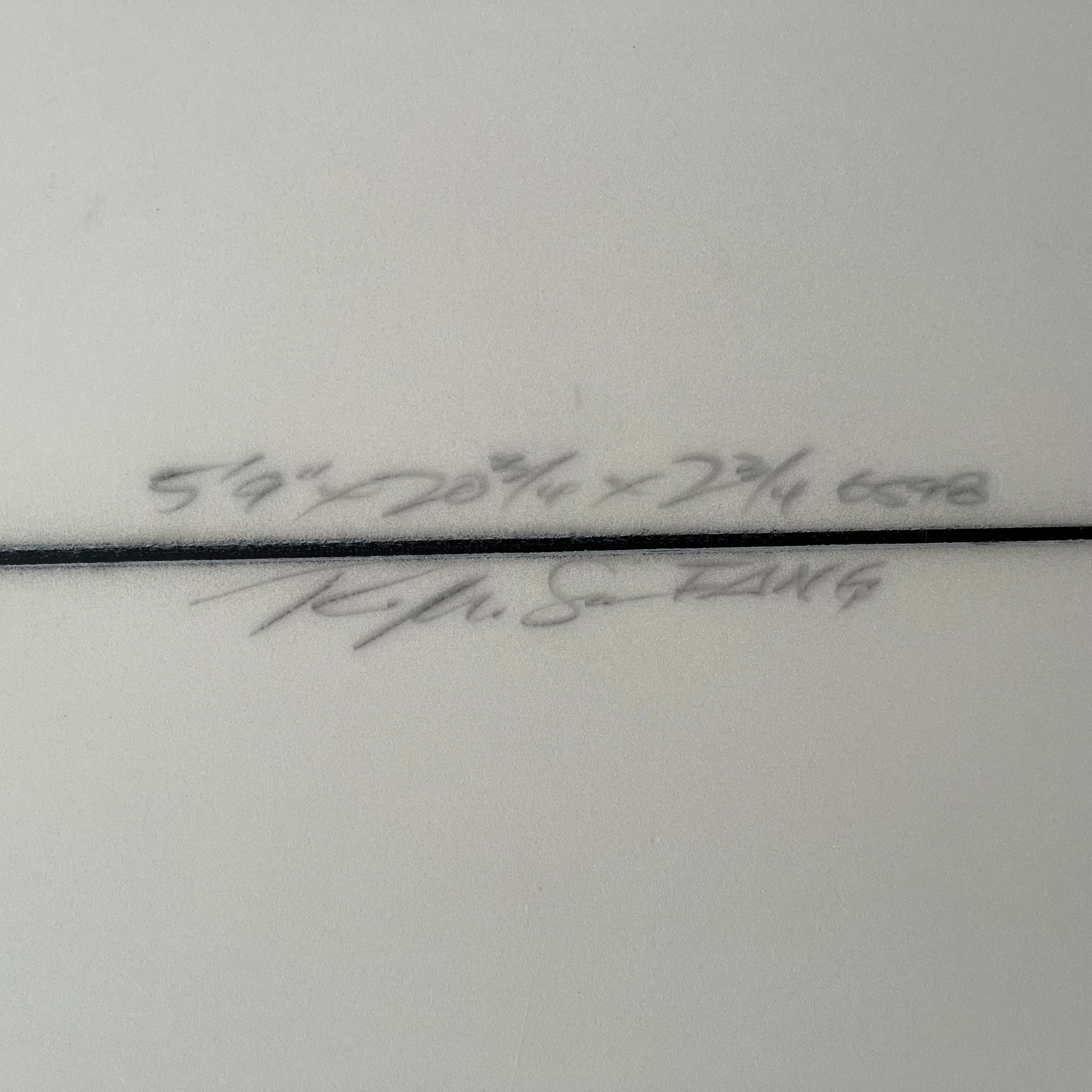 Rms Fat Fryer 5'9" secondhand surfboard dimensions close-up