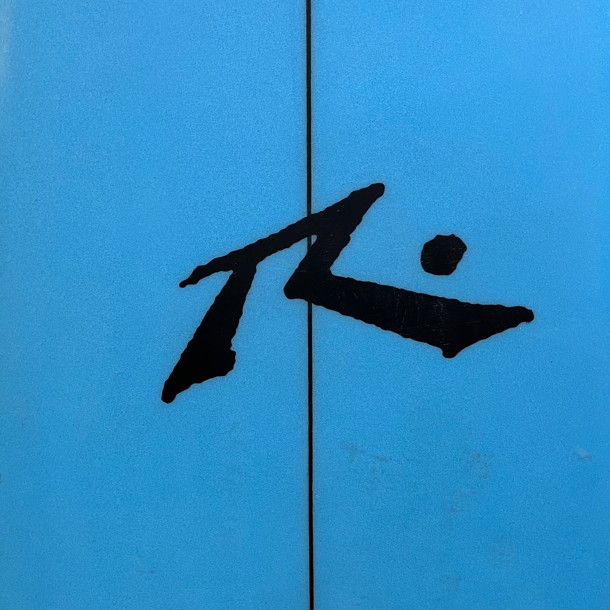 Rusty 421 Fish 6'5" secondhand surfboard brand logo close-up