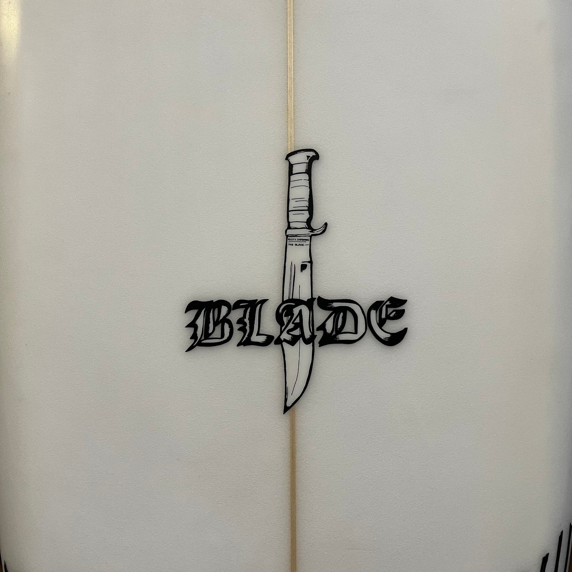 Rusty Blade rounded pin 6'3" secondhand surfboard model logo close-up