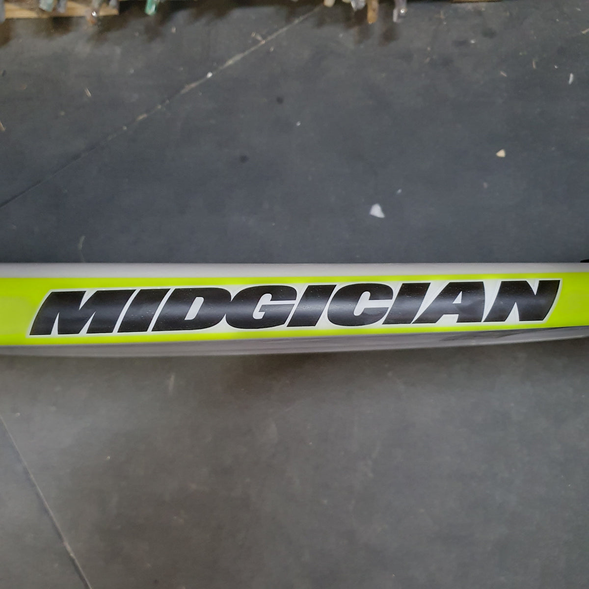 Sharpeye Midgician 5'10" secondhand surfboards model logo close-up
