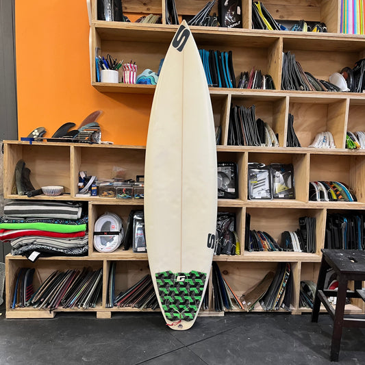 Simon Anderson XFC 6'2" secondhand surfboard top view