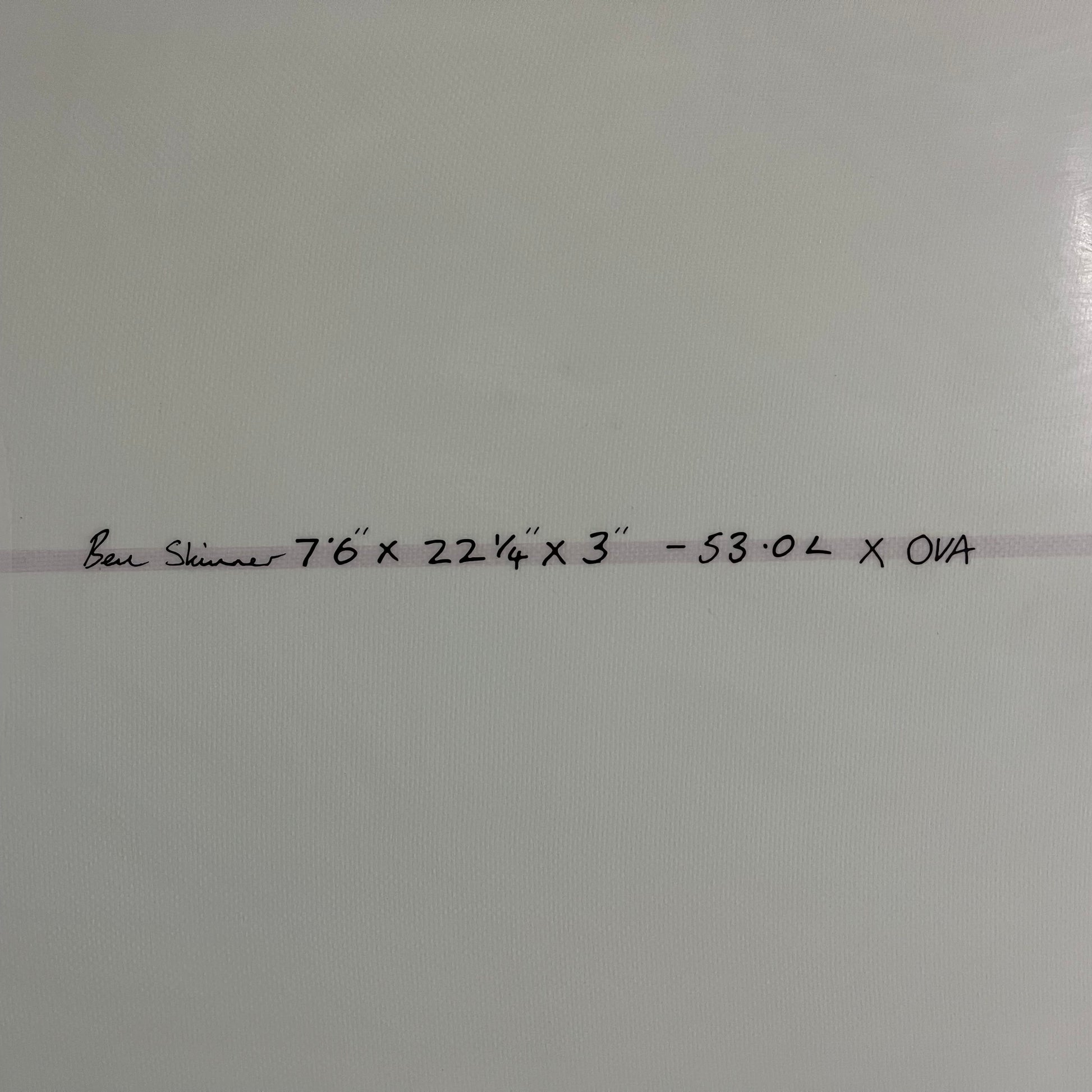 Skindog Ova 7'6" secondhand surfboard dimensions close-up