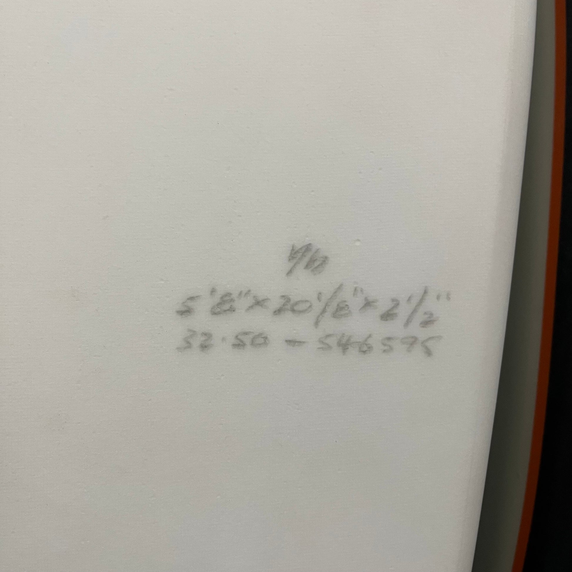 Stacey Roach 2 5'8" secondhand surfboard dimensions close-up