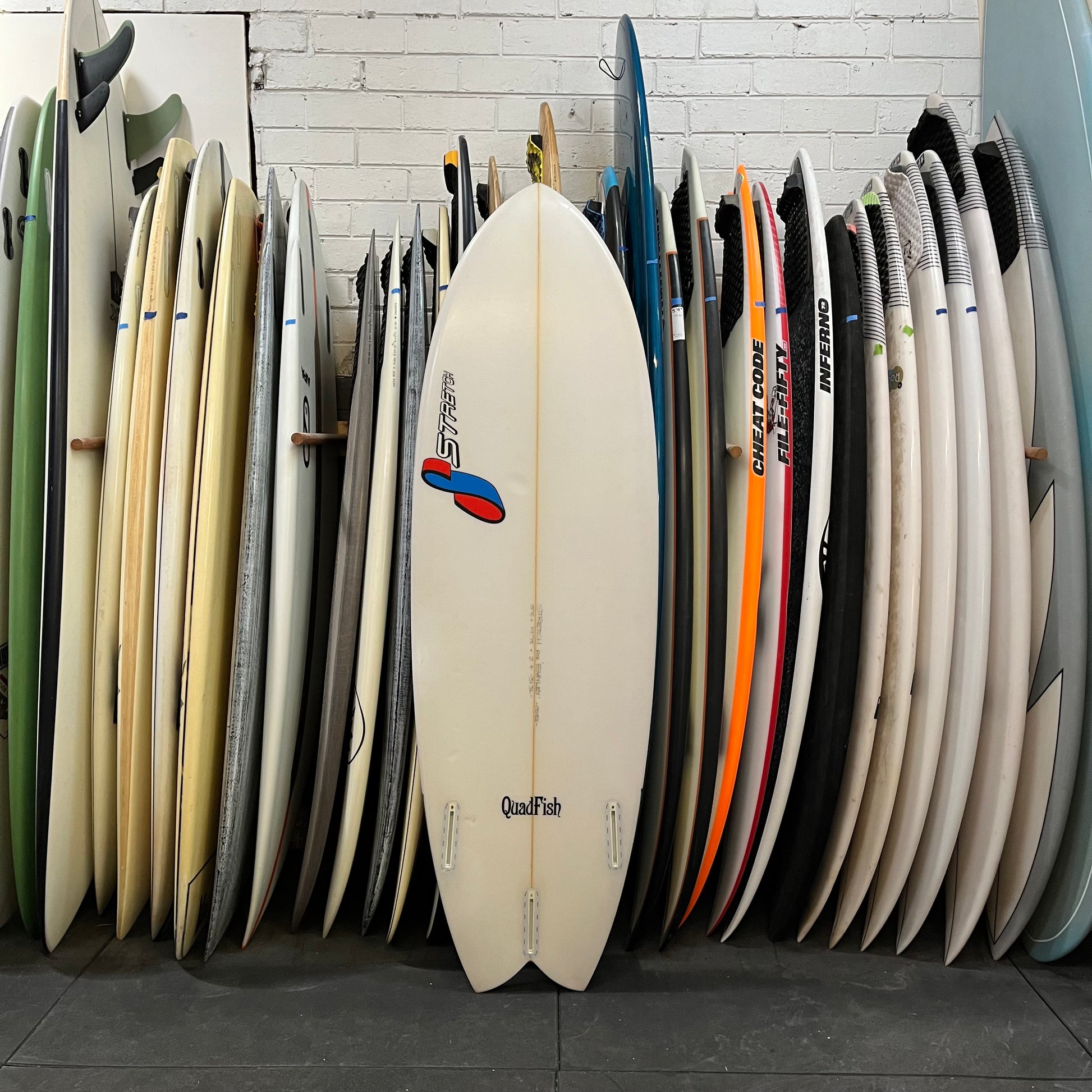 Stretch Quad Fish 5'6" secondhand surfboard bottom view