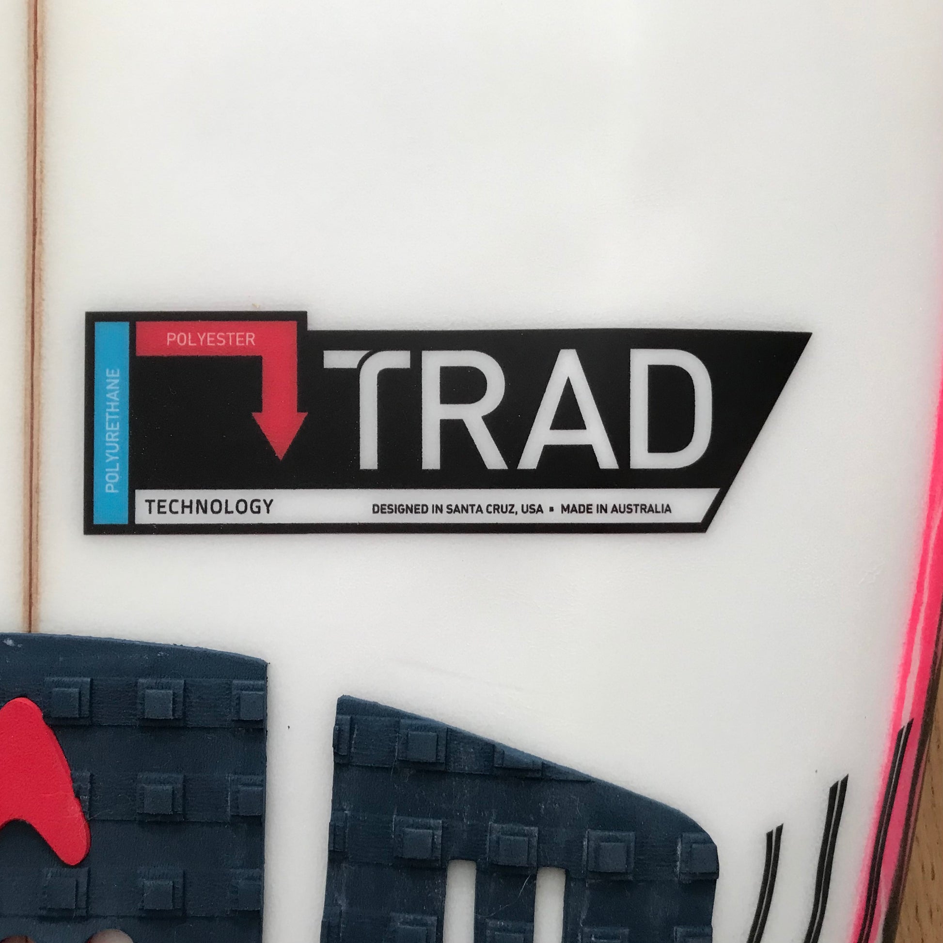 Stretch Super Buzz 5'6" secondhand surfboard construction close-up