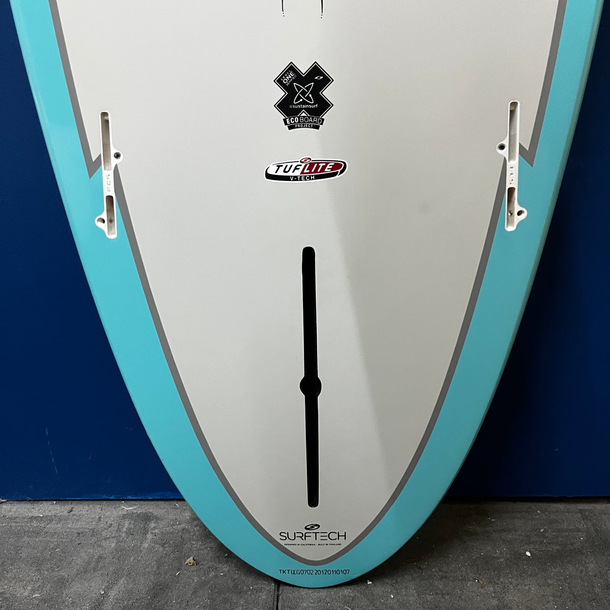 Takayama Egg Tuflite Pro 7'2" secondhand surfboard fin box close-up