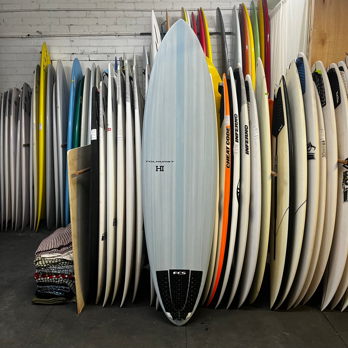 Tolhurst Harley Ingleby HI Mid 6 Mini 6'8" secondhand surfboard top view