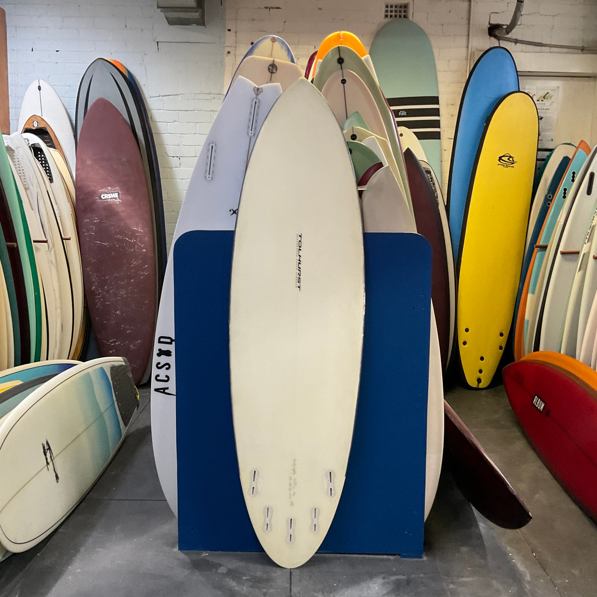 Tolhurst Harley Ingleby WPF 6’4” secondhand surfboards bottom view