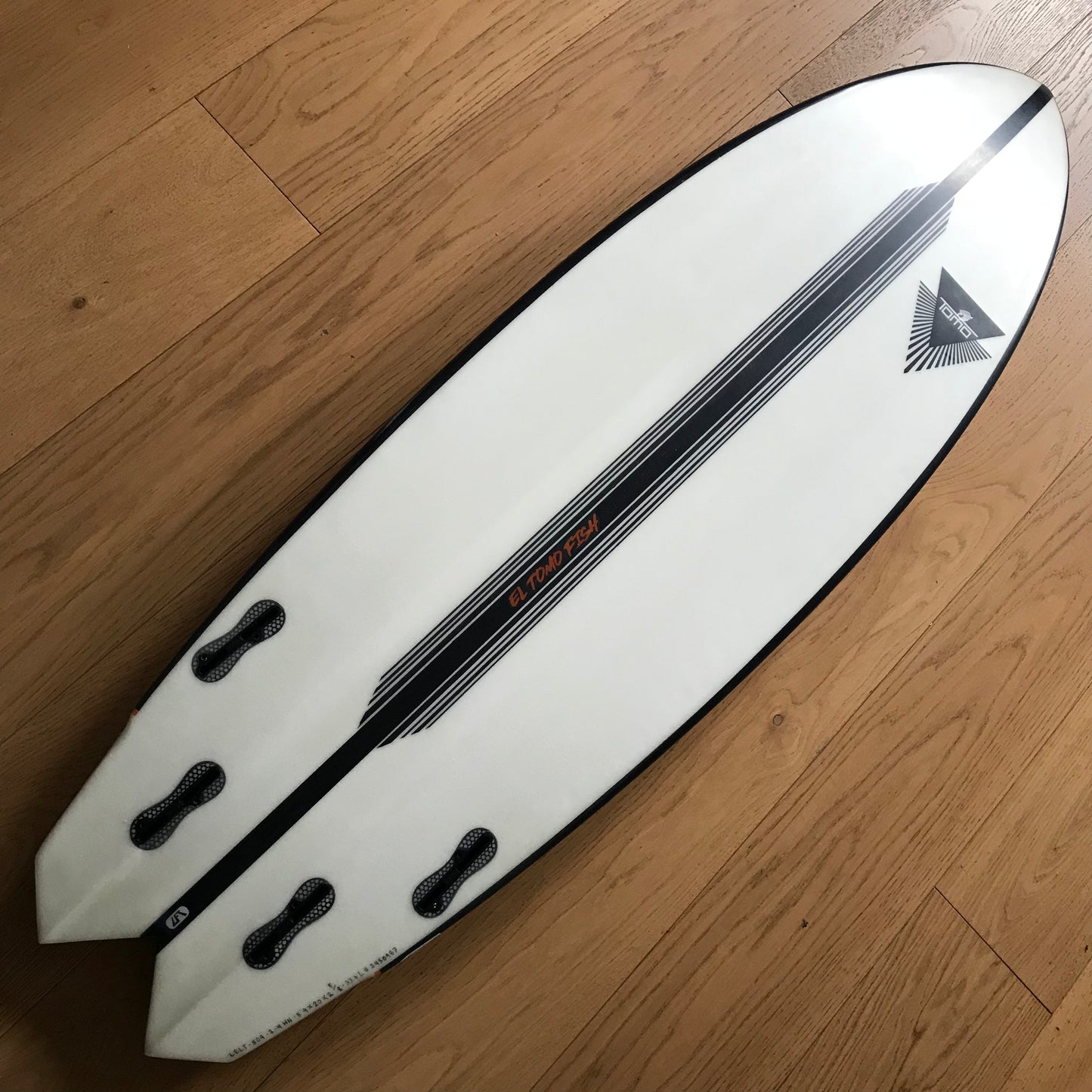 Tomo El Tomo Fish 5'9" secondhand surfboard bottom view