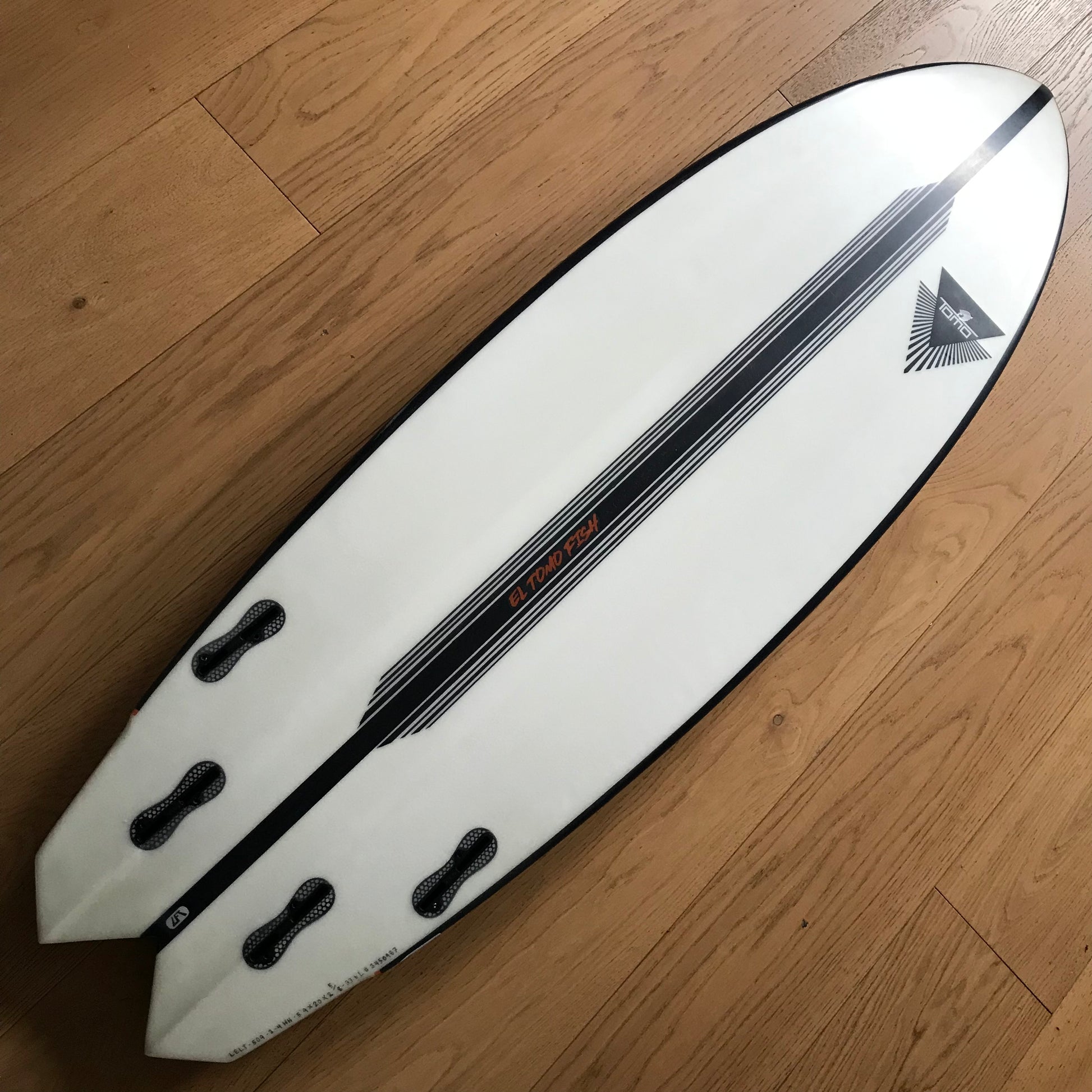 Tomo El Tomo Fish 5'9" secondhand surfboard bottom view