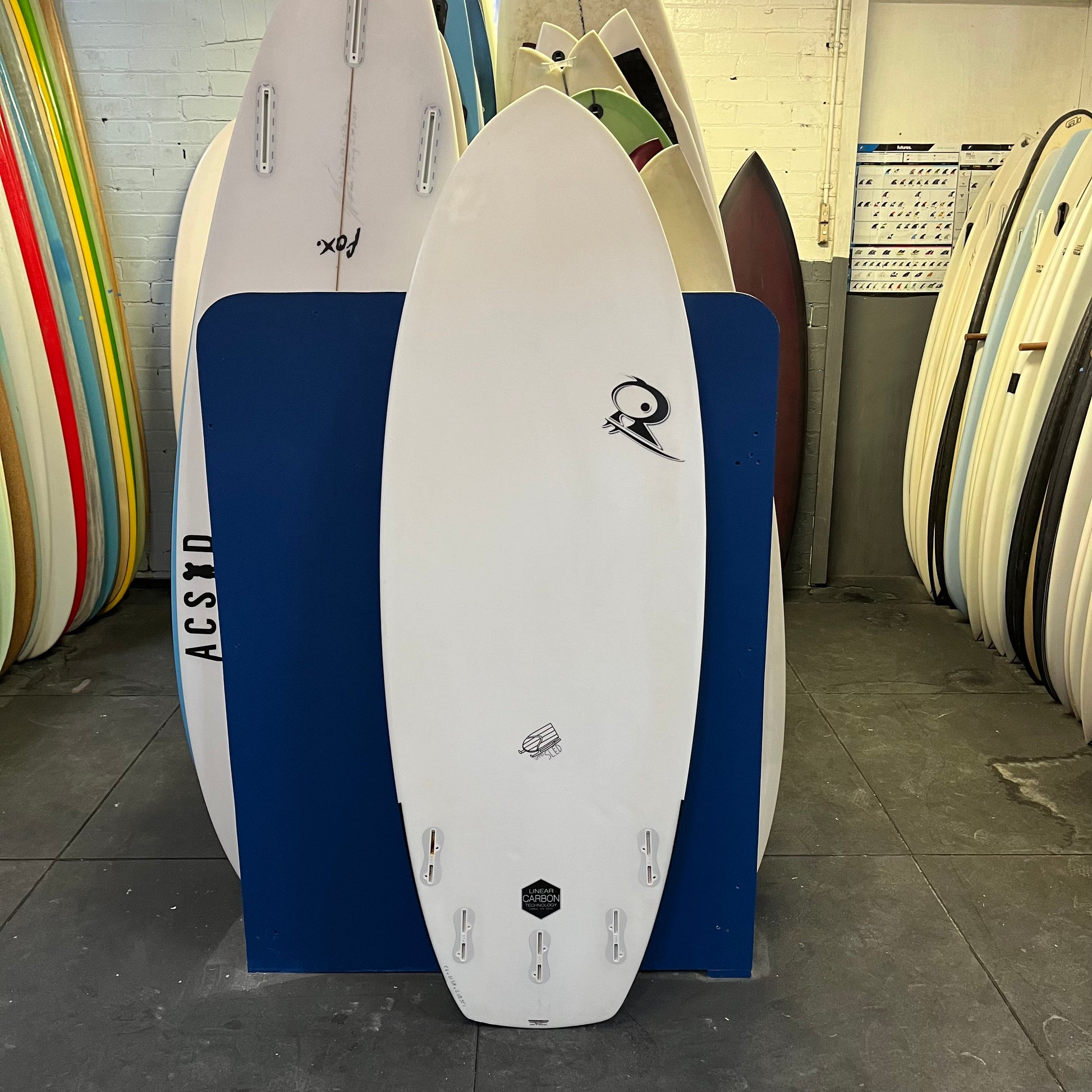 Toniq Summer Sled 5'6" secondhand surfboard bottom view