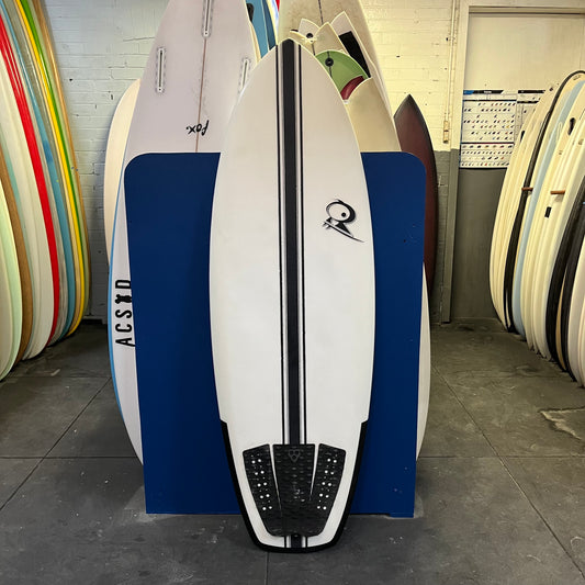 Toniq Summer Sled 5'6" secondhand surfboard top view