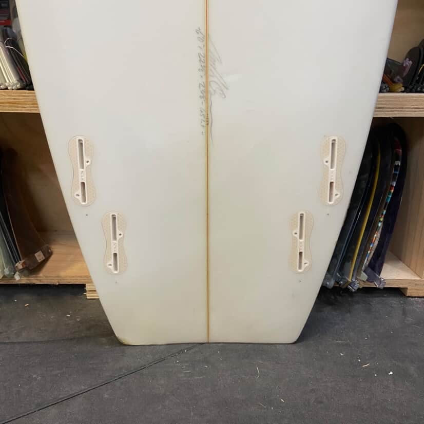 Yahoo Kelvinator 6'0" secondhand surfboards fin box close-up